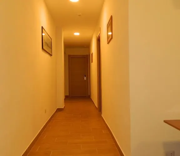 Nocleg ze śniadaniem Travellers Neapol